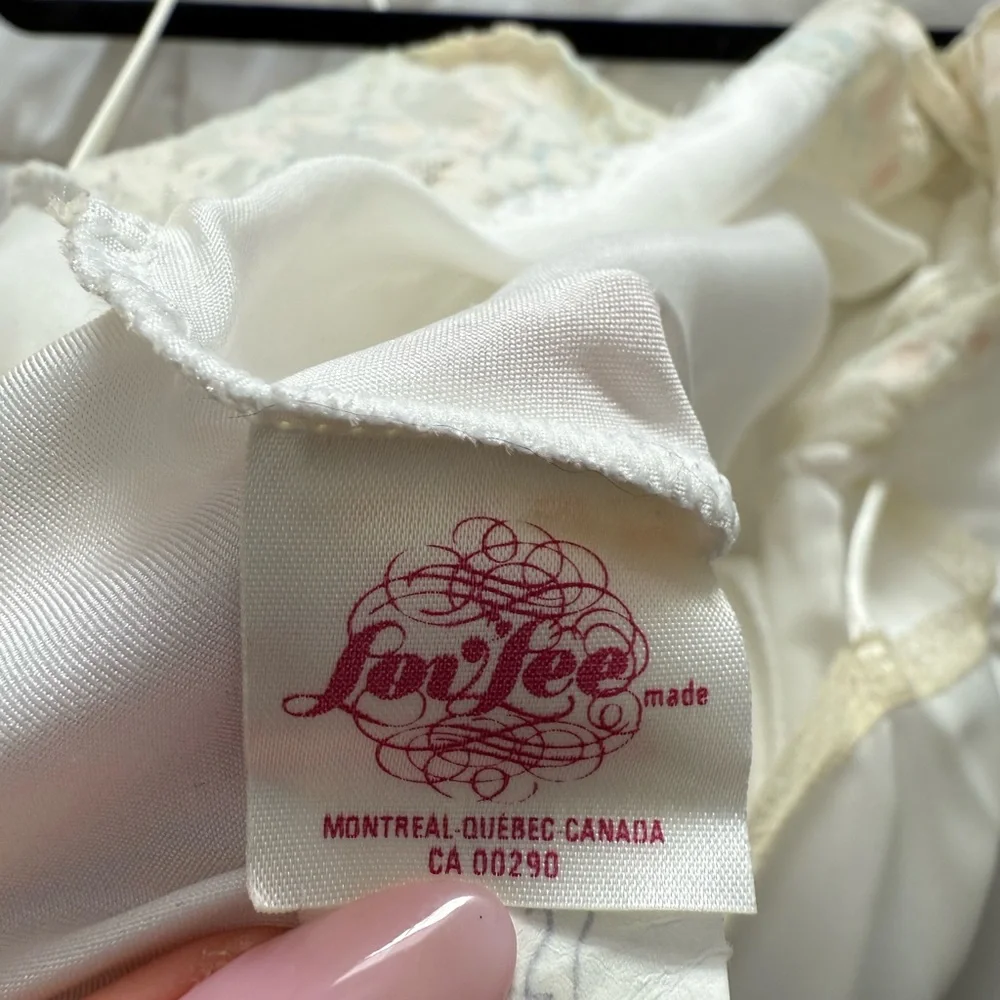 Vintage Elegant White Lace Trim Nightgown - Picture 8 of 9